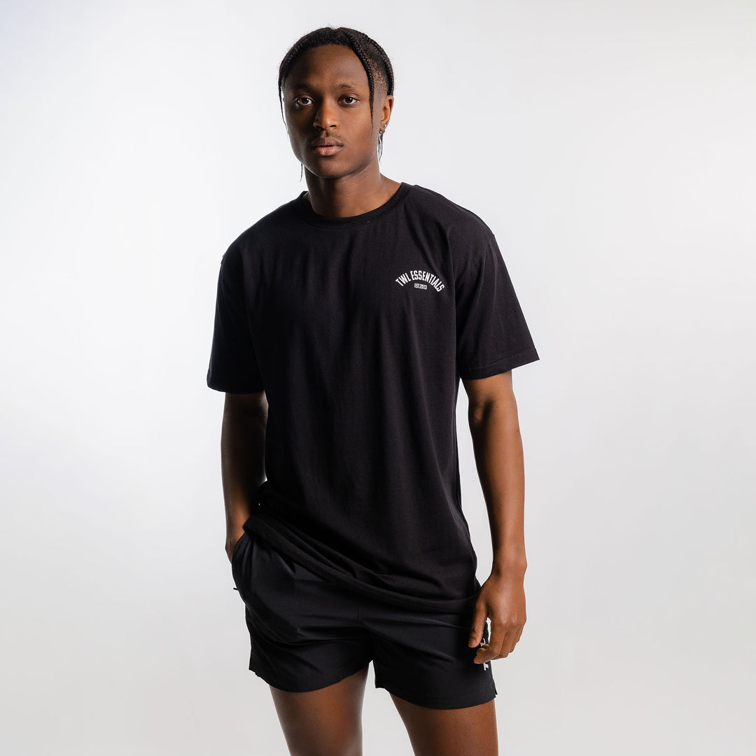 TWL - OVERSIZED T-SHIRT - ESSENTIALS - BLACK