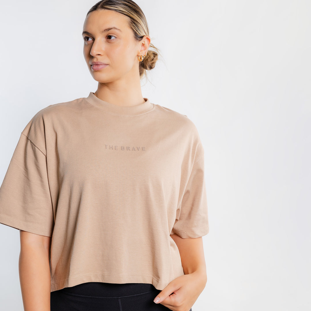 THE BRAVE - WOMEN'S LIFESTYLE OVERSIZED CROPPED T-SHIRT - FAWN