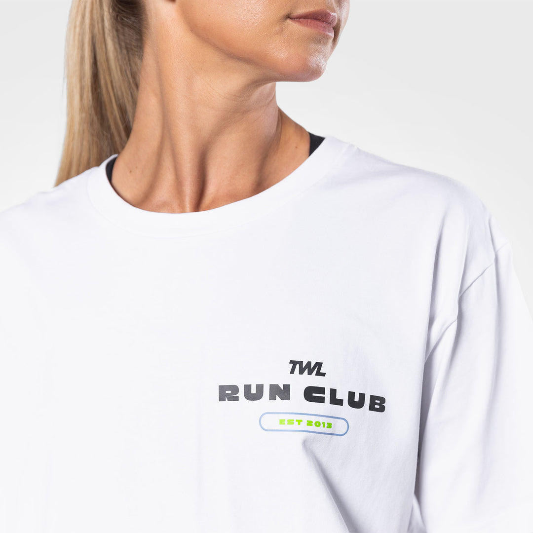 TWL - OVERSIZED T-SHIRT - RUN CLUB/FITNESS EXPO - WHITE/LIME GREEN