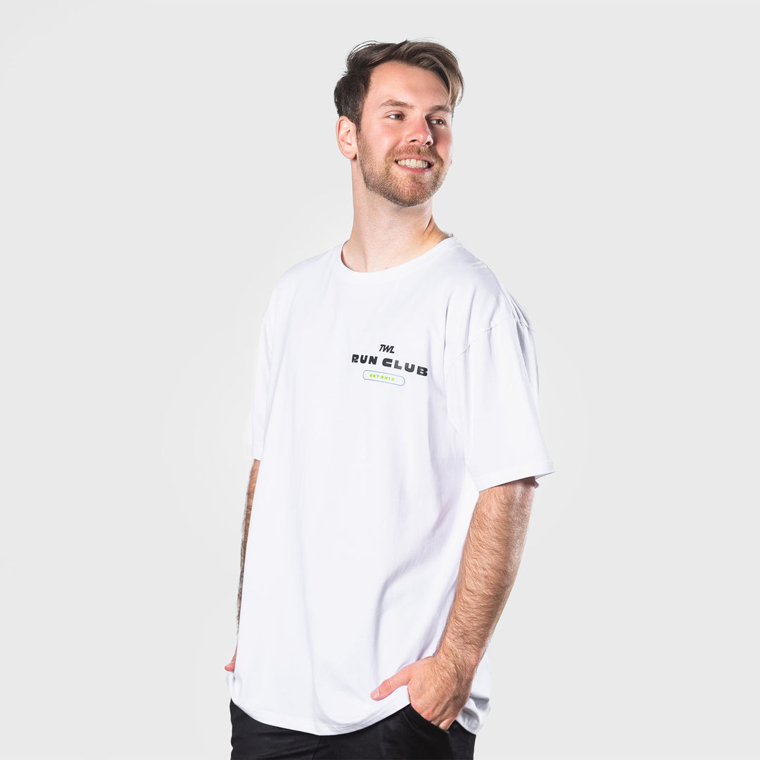 TWL - OVERSIZED T-SHIRT - RUN CLUB/FITNESS EXPO - WHITE/LIME GREEN